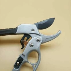 BRIDAY Sécateur à Crémaillère 20 CM - Lame En Titanium - Corps En Aluminium 10 BRIDAY Sécateur à Crémaillère 20 CM - Lame En Titanium - Corps En Aluminium -Outil de taillage Soldes 45788368 4