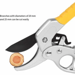 Cisaille Haies Jardin Coupe Branches Pour Les Mains Affaiblies Mais Robuste Et Adapté Pour Tout Travail De Taille - Cadeau Idéal Pour Les Jardiniers Betterlife -Outil de taillage Soldes 52797566 4